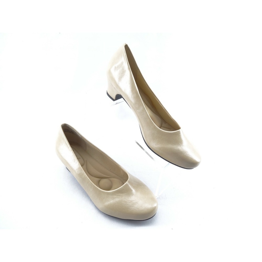 Comfort-Well by Beacon Beige Professional Heels‎ Women's Size 9 M 78544BON
